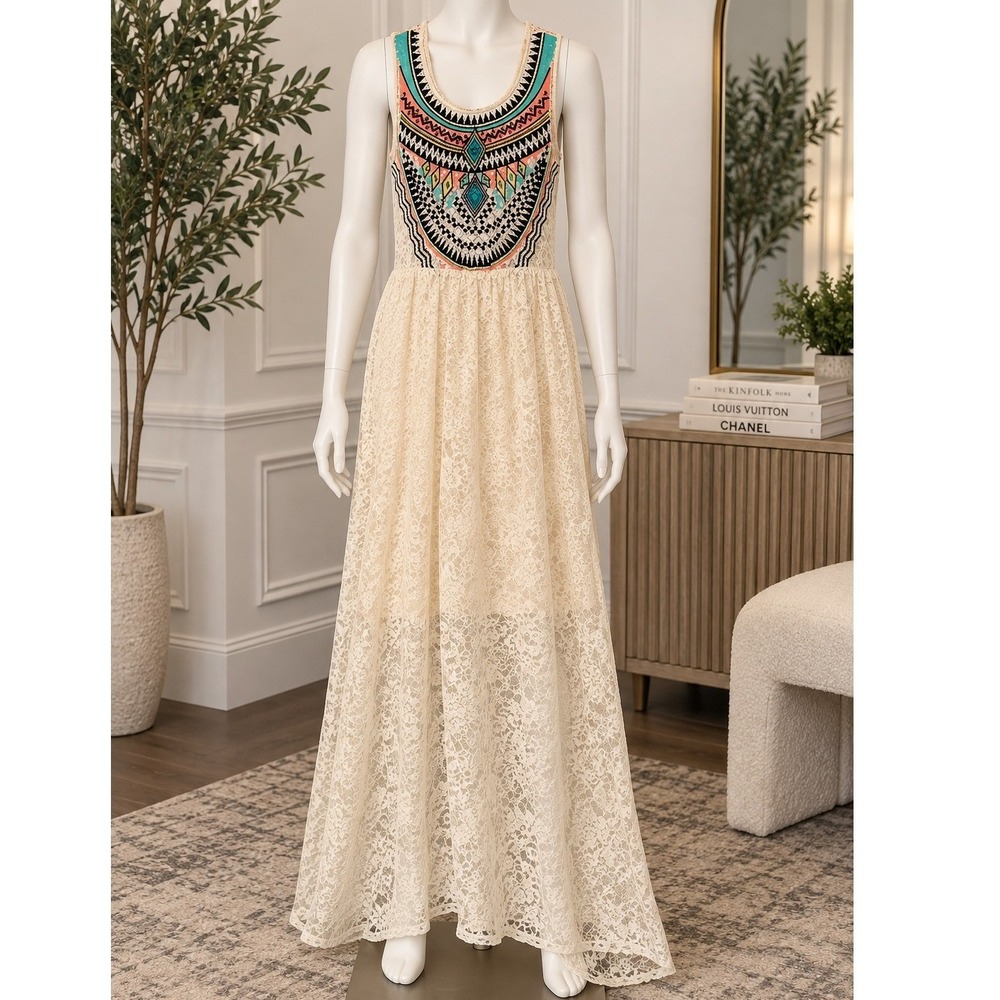 Lulumari Women Maxi Dress Lace Tribal Embroidered High Low Cream Size Medium